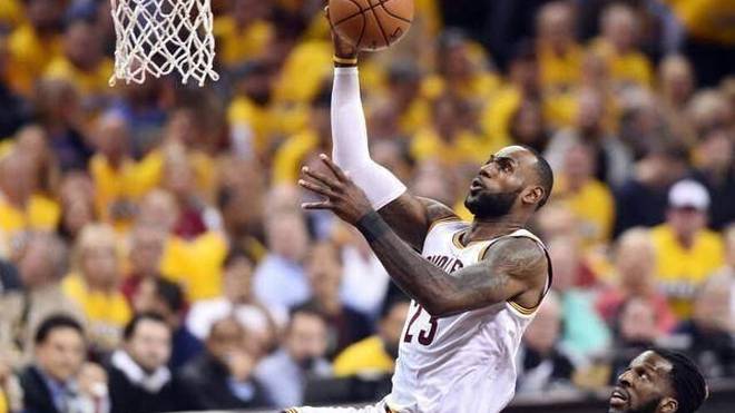  莫布利24+10骑士大胜猛龙  