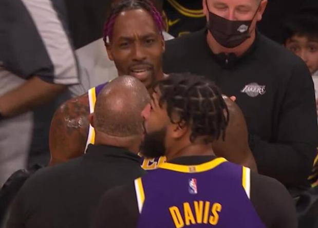  浓眉哥意外伤退湖人不敌太阳吞三连败