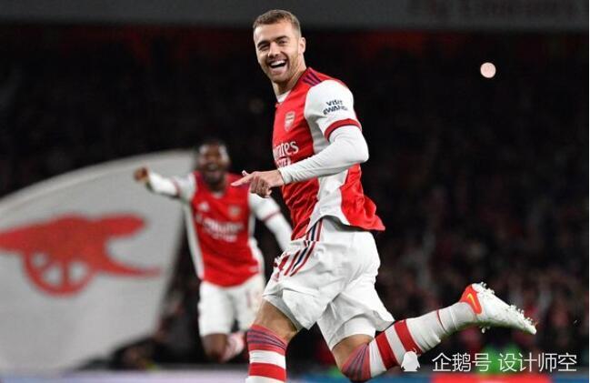  本怀特头球摆渡架桥，伯恩利高中锋化身空霸导演高空轰炸