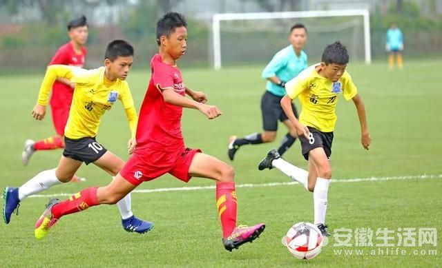 亿万28官网- 斯图加特青训成果丰硕，三名小将首秀破门  